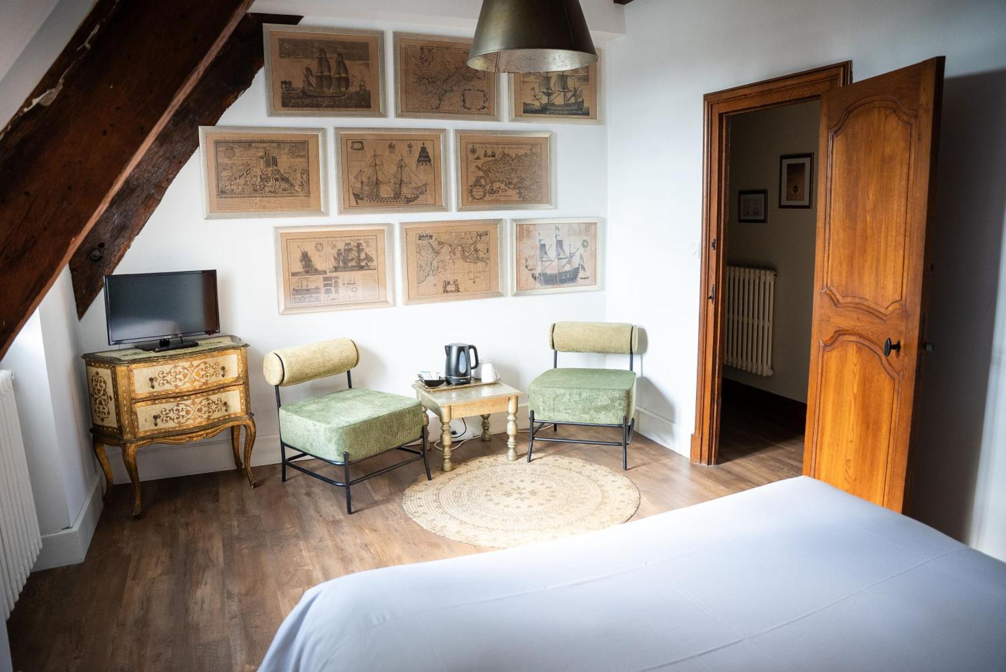 Bed and Breakfast La Meffrais 1741 Dinan Exterior foto