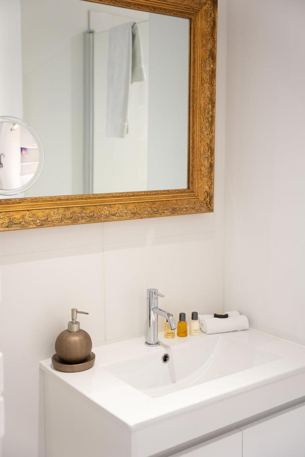 Bed and Breakfast La Meffrais 1741 Dinan Zimmer foto