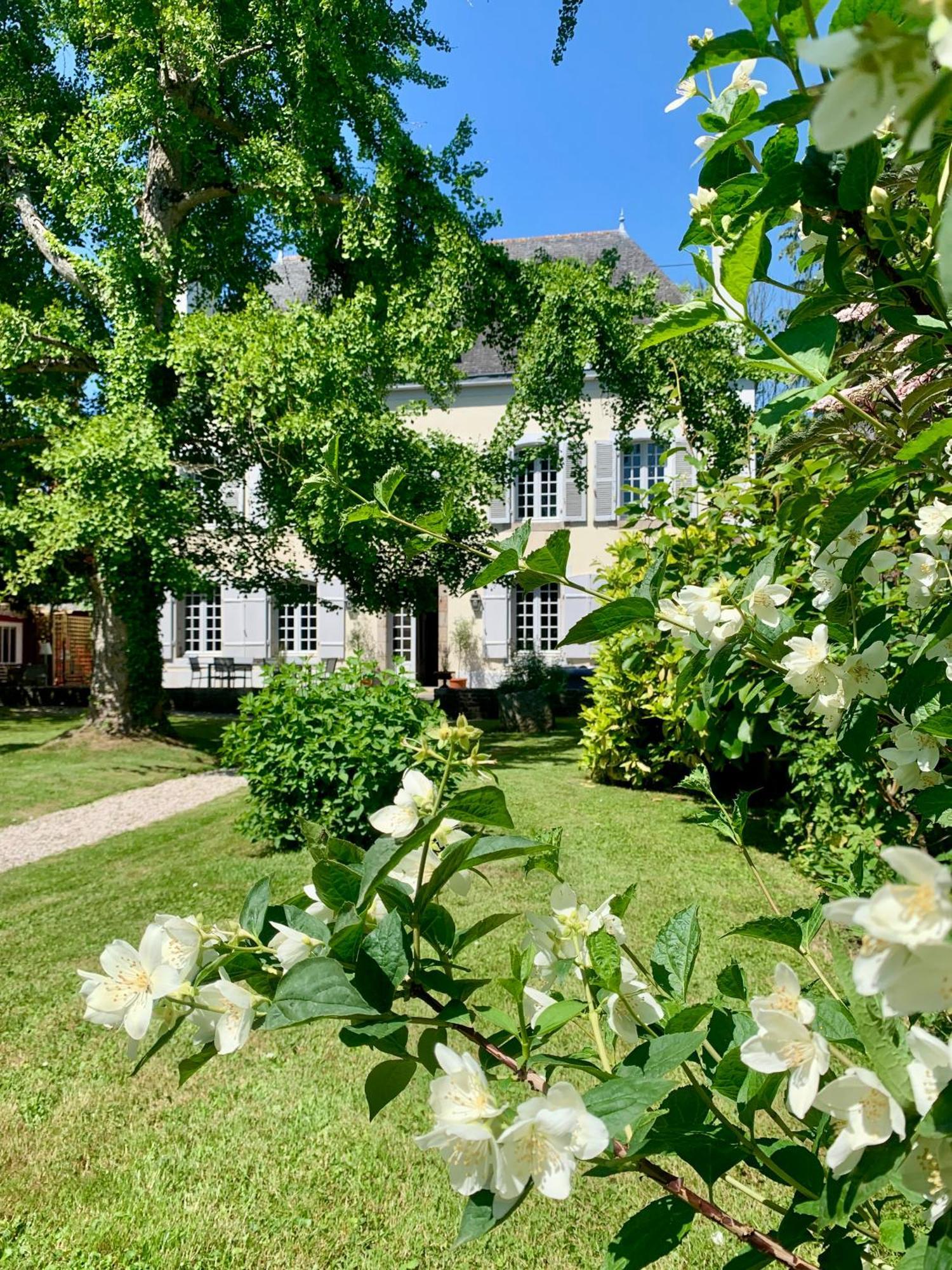 Bed and Breakfast La Meffrais 1741 Dinan Exterior foto